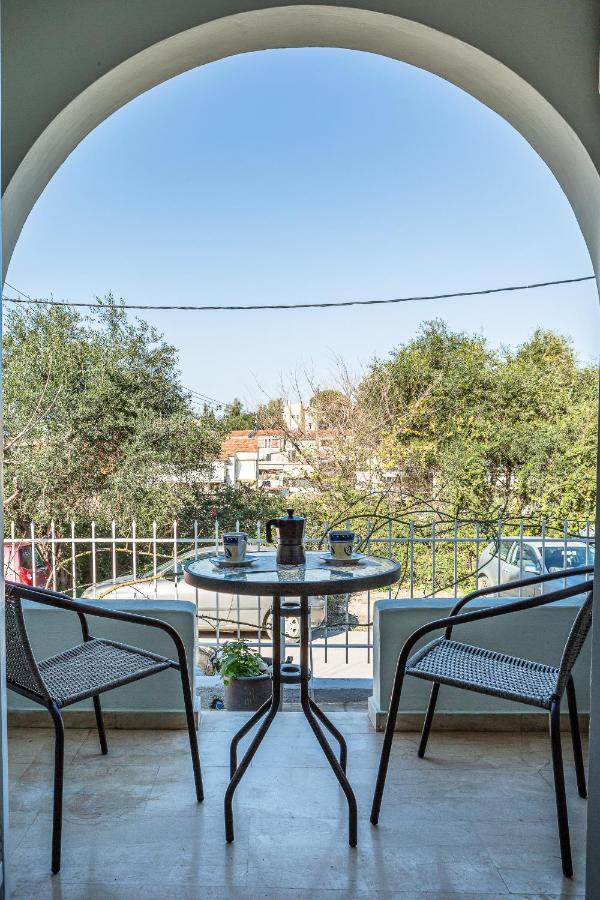 Sotanella Suite Alepou Exteriör bild